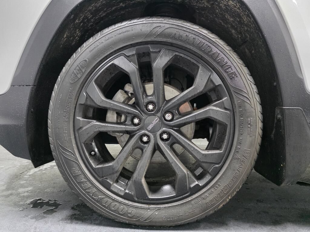 Used 2021 GMC Terrain SLE w/ GMC Pro Grade Package AWD/4WD image 5