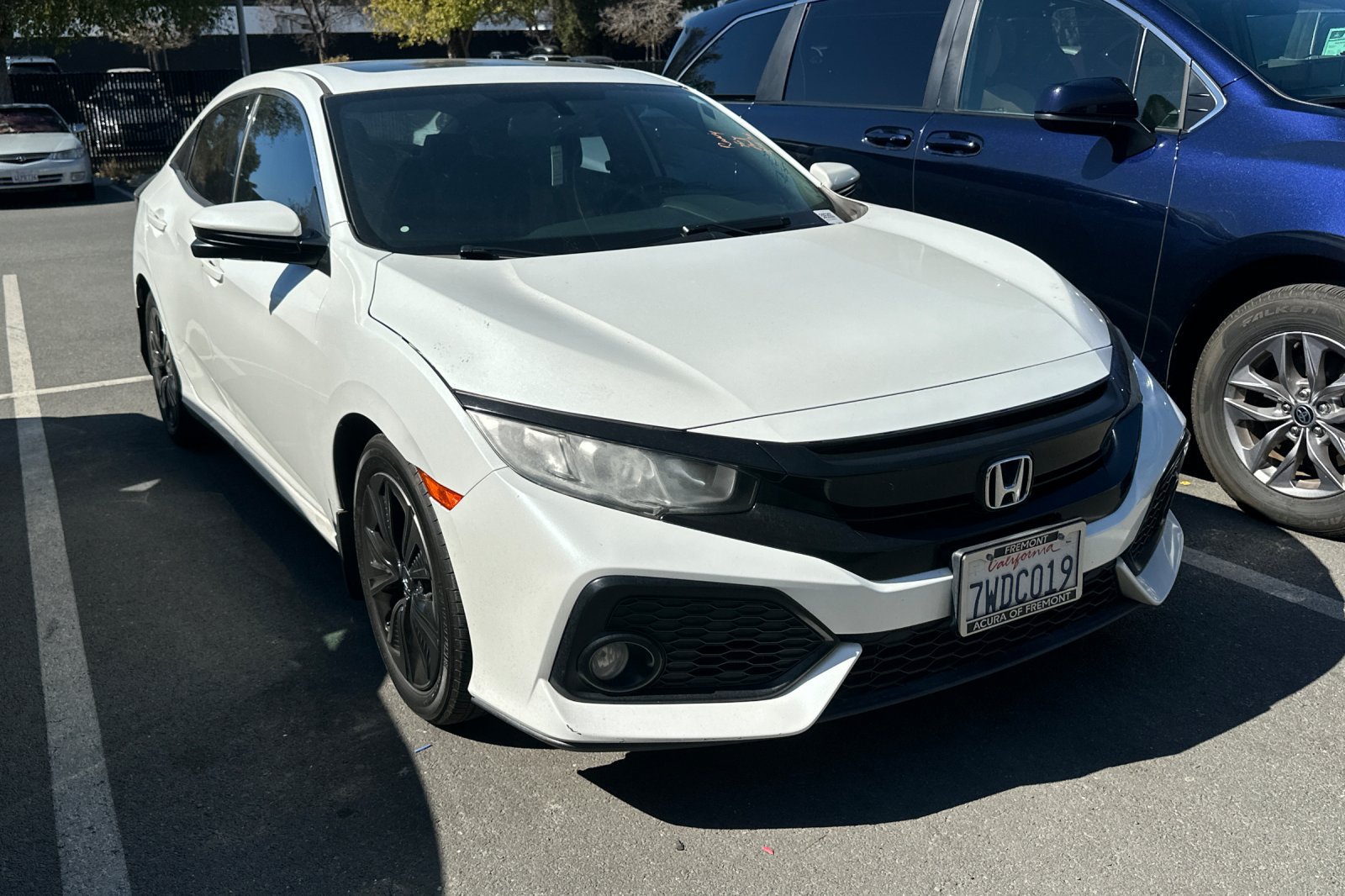 Used 2017 Honda Civic EX-L image 2