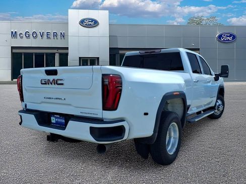 Used 2024 GMC Sierra 3500 Denali AWD/4WD image 6