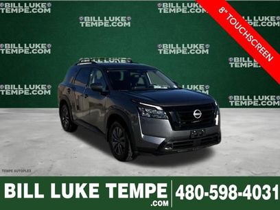 Used 2024 Nissan Pathfinder SV w/ Black Appearance Package