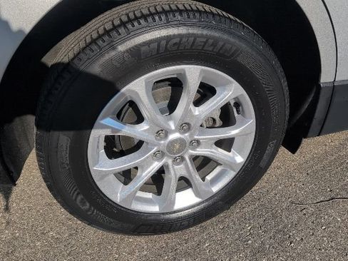 Used 2020 Chevrolet Equinox LT FWD image 10