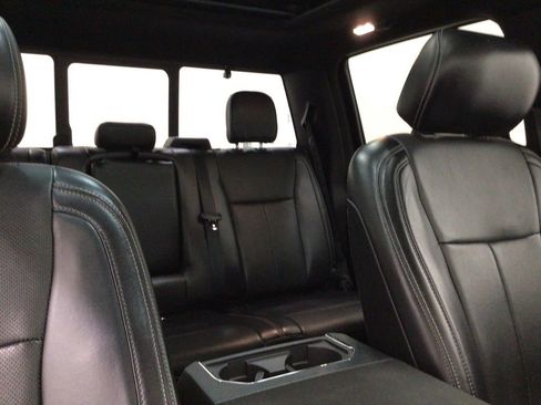 Used 2018 Ford F150 Lariat w/ Equipment Group 502A Luxury AWD/4WD image 12