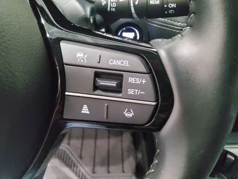 Certified 2026 Honda HR-V EX-L image 23