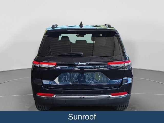 Used 2023 Jeep Grand Cherokee 4WD 4xe image 7