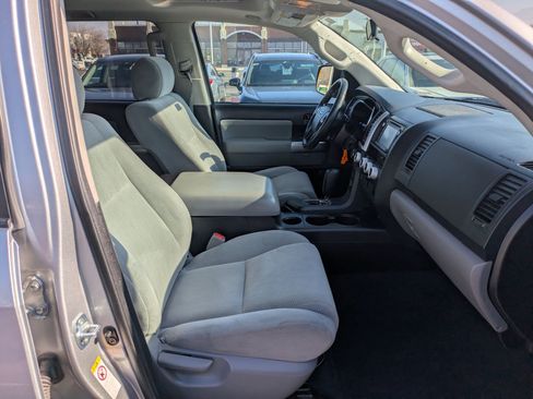 Used 2019 Toyota Sequoia SR5 image 34