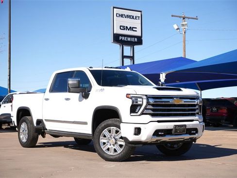 Used 2024 Chevrolet Silverado 2500 High Country w/ Technology Package image 1