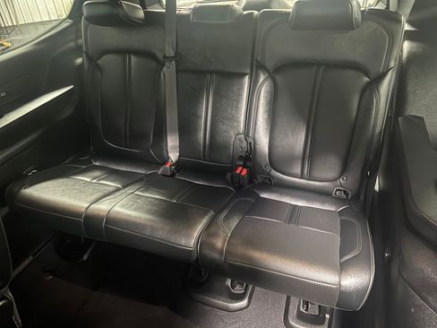 Used 2022 Jeep Wagoneer Series III w/ Flexible Seating Group image 6