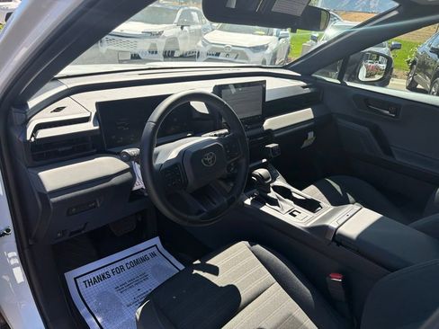 Used 2026 Toyota RAV4 SE w/ Convenience Package AWD/4WD image 25