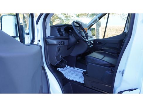 New 2026 Ford Transit 250 148 Medium Roof RWD image 10