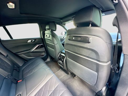 Used 2025 BMW X6 xDrive40i w/ Climate Comfort Package image 33