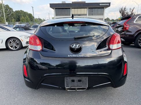Used 2016 Hyundai Veloster w/ Option Group 02 FWD image 5