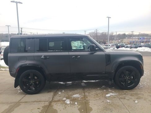 Used 2023 Land Rover Defender 110 Carpathian Edition image 8