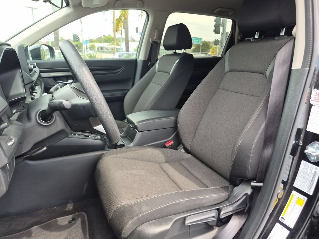 Used 2025 Honda CR-V LX image 25