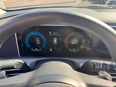 Used 2025 Hyundai Tucson Blue image 38