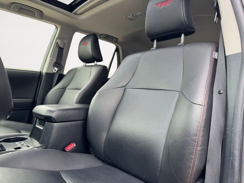Certified 2020 Toyota 4Runner TRD Off-Road Premium w/ Moonroof Package AWD/4WD image 7