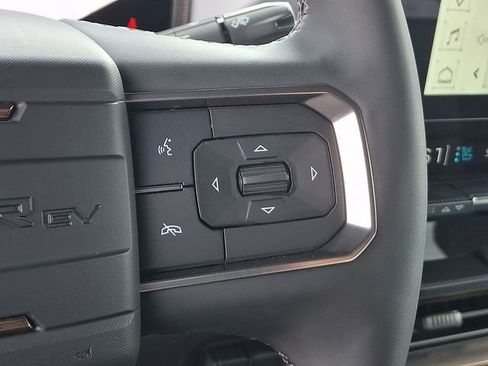 Used 2025 GMC Hummer EV 3X AWD/4WD image 8