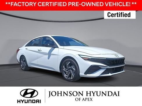 Used 2025 Hyundai Elantra SEL FWD image 1