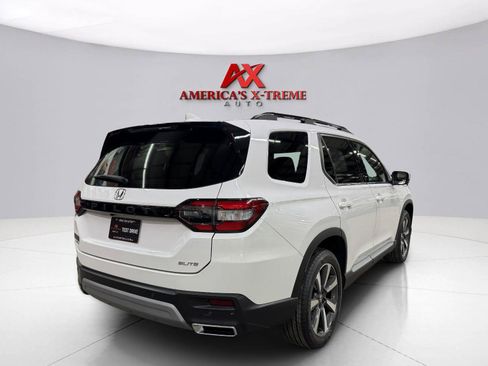 Used 2023 Honda Pilot Elite image 7