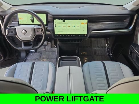 Used 2023 Rivian R1S Adventure image 18
