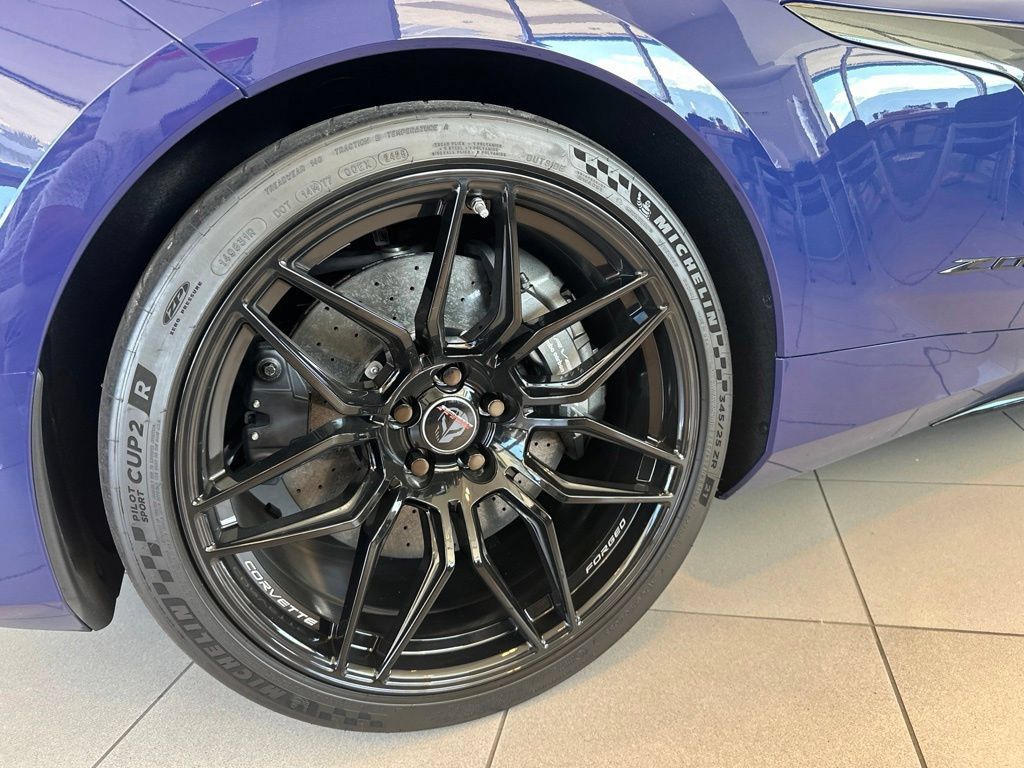 Used 2026 Chevrolet Corvette Z06 w/ Z07 Performance Package RWD image 6