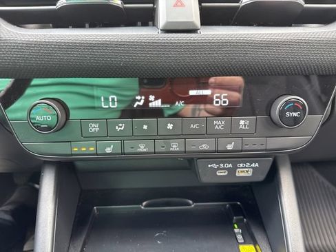 Used 2026 Subaru Outback Premium AWD/4WD image 16