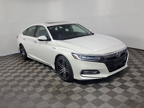 Certified 2020 Honda Accord Touring image 1