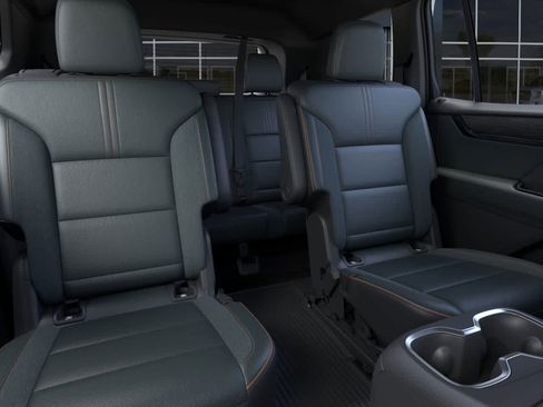 New 2026 GMC Acadia AT4 w/ Luxury Package image 17