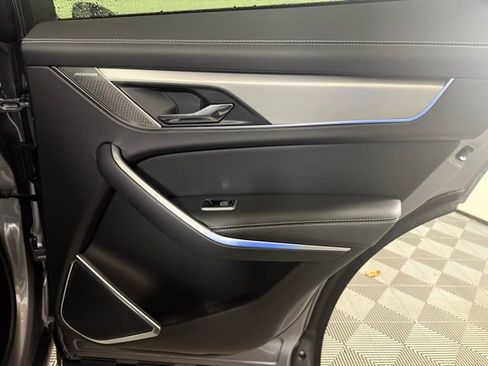 Used 2025 Jaguar F-PACE R-Dynamic S image 29