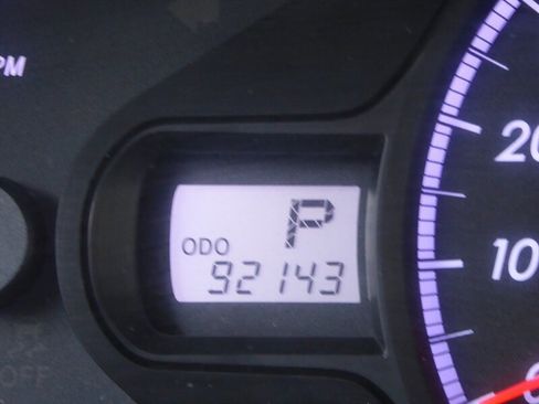 Used 2013 Toyota Sienna L image 10