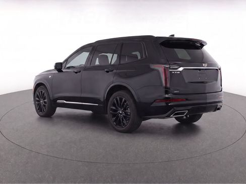 Used 2024 Cadillac XT6 Sport w/ Technology Package AWD/4WD image 3