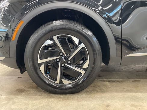 Certified 2023 Kia Sportage LX AWD/4WD image 31