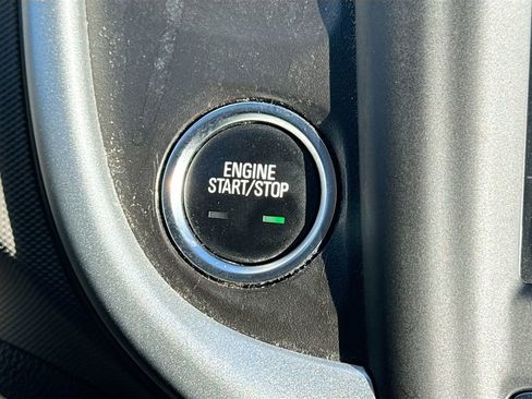 Used 2020 Chevrolet Sonic LT w/ Convenience Package image 19