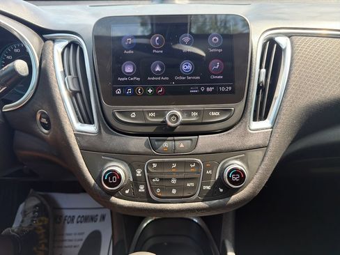 Used 2021 Chevrolet Malibu LT FWD image 20