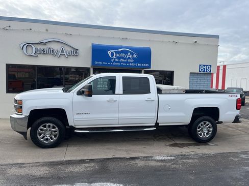 Used 2016 Chevrolet Silverado 3500 LT image 1