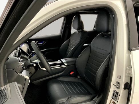 Used 2024 Mercedes-Benz GLC 300 4MATIC w/ AMG Line image 21