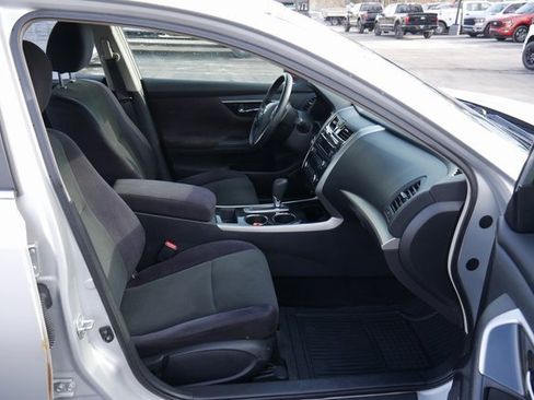 Used 2013 Nissan Altima 2.5 S image 22