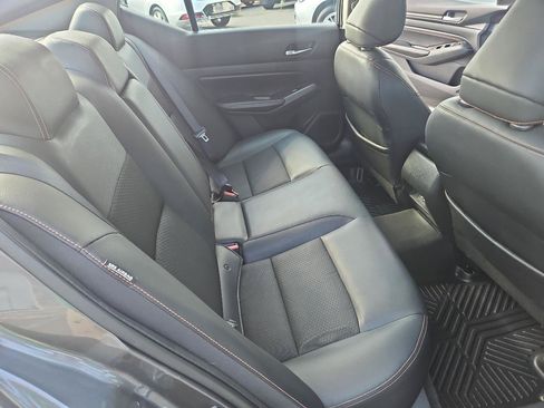 Used 2019 Nissan Altima 2.5 SR w/ SR Premium Package AWD/4WD image 19
