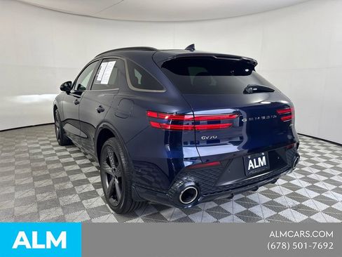Used 2024 Genesis GV70 2.5T w/ Sport Prestige Package AWD/4WD image 9