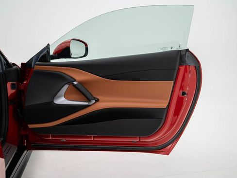 Used 2019 Ferrari 812 Superfast image 40