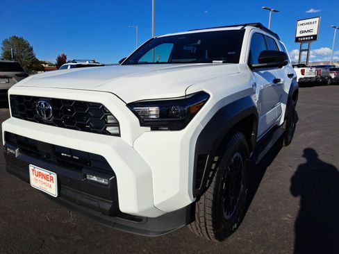 New 2025 Toyota 4Runner 4WD image 8