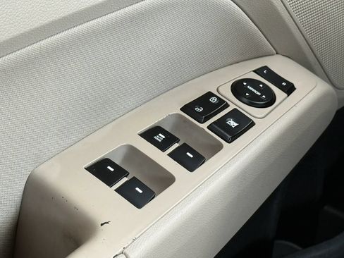 Used 2018 Hyundai Elantra SEL FWD image 23