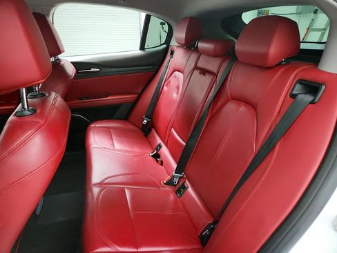 Used 2019 Alfa Romeo Stelvio AWD image 22