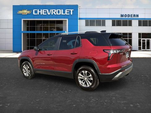 Used 2025 Chevrolet Equinox LT w/ Convenience Package II AWD/4WD image 3