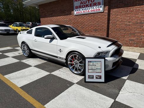 Used 2010 Ford Mustang Shelby GT500 RWD image 45