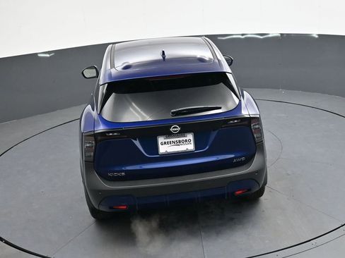 Certified 2025 Nissan Kicks SV image 29