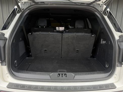 Used 2025 Ford Explorer ST-Line w/ Premium Package AWD/4WD image 18