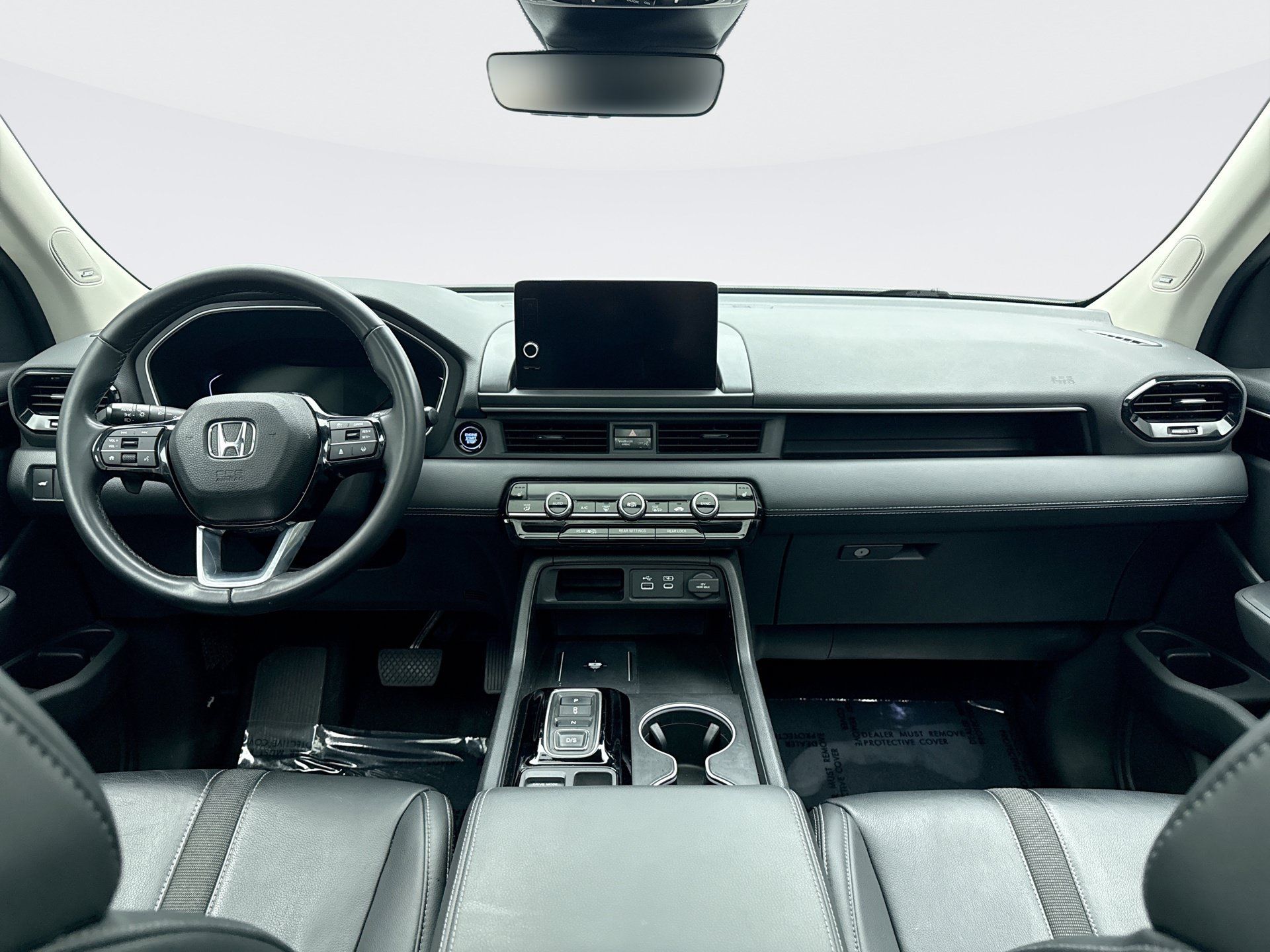 Used 2023 Honda Pilot Touring image 14