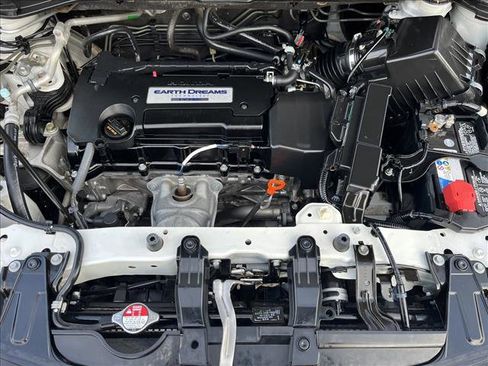 Used 2015 Honda CR-V EX image 17