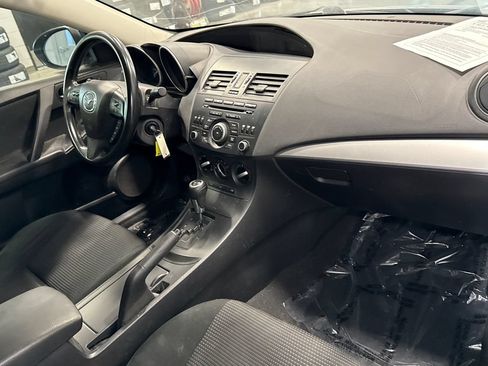 Used 2013 MAZDA MAZDA3 i Sport FWD image 13