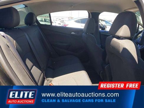 Used 2017 Chevrolet Cruze LS image 15